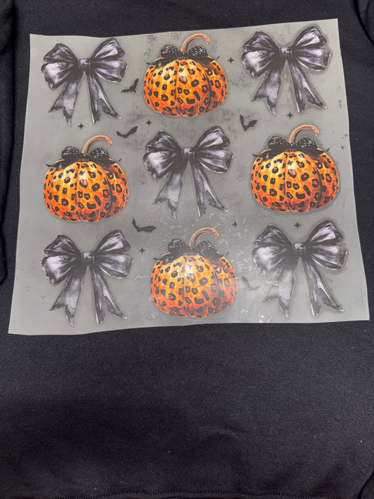 Pumpkin Bow Crewneck 🎃