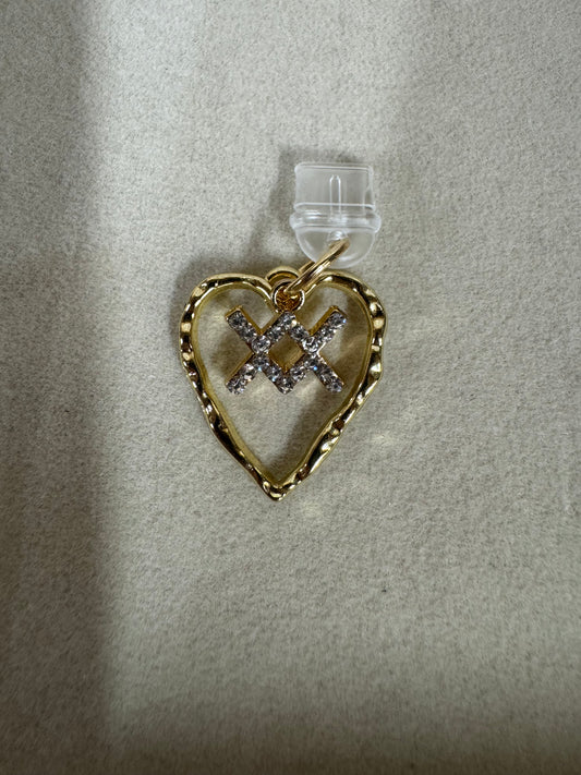 Dust Charm Aquarius