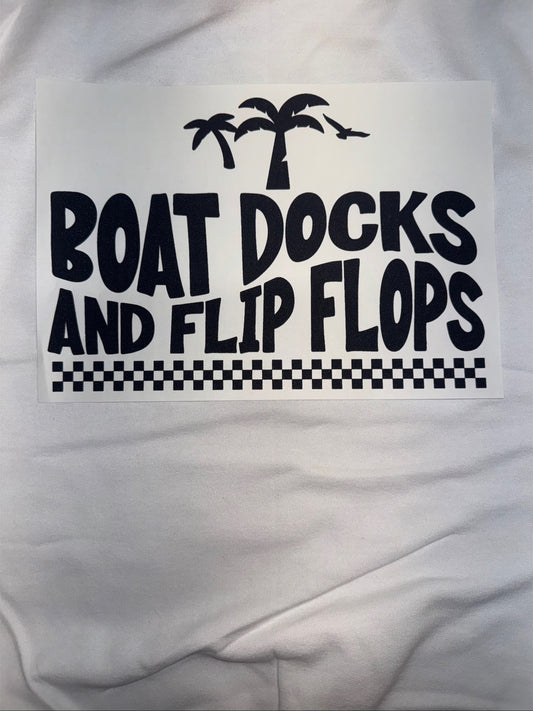 Boat docks and flip flops 🩴