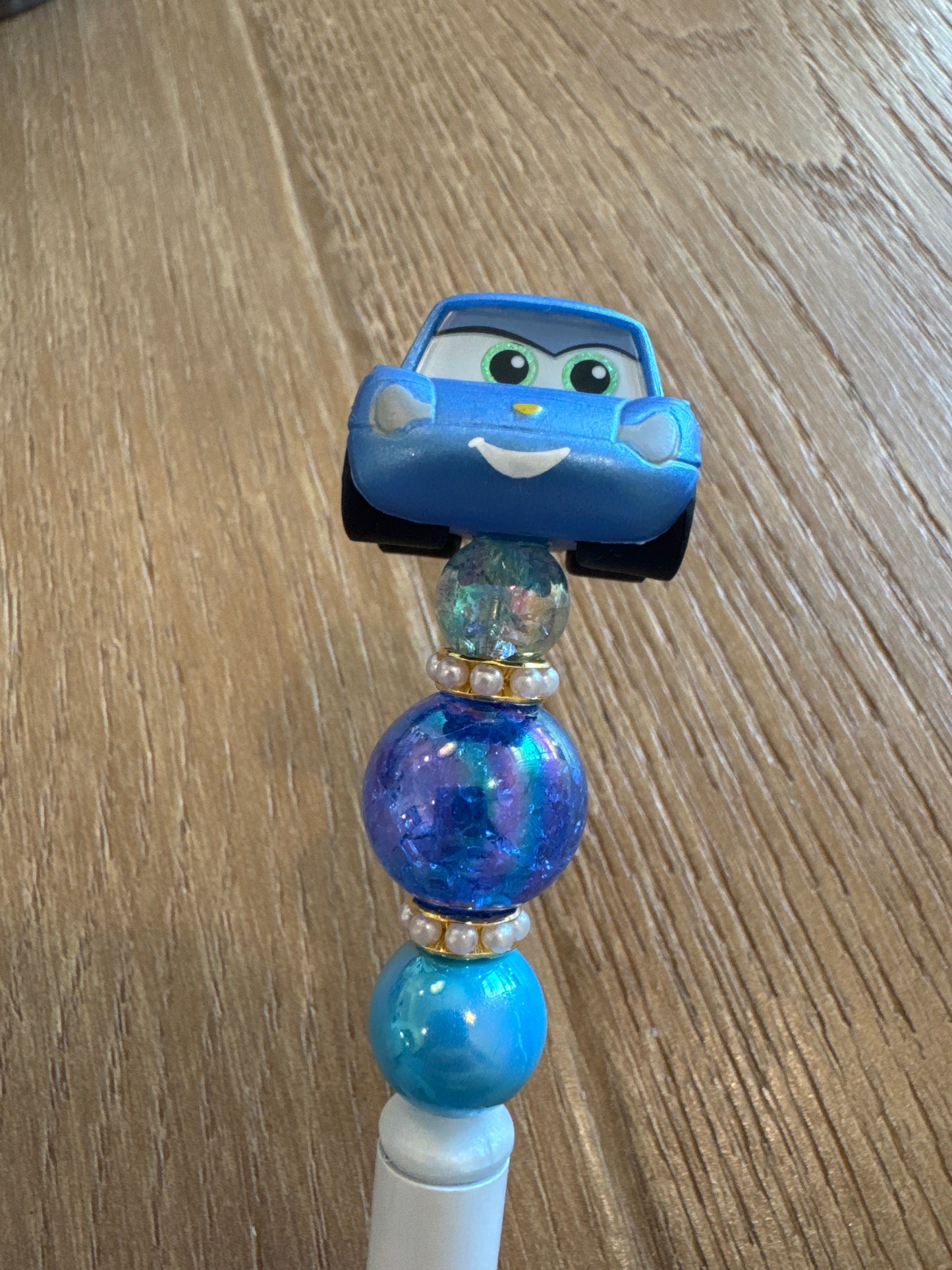 Beaded pen