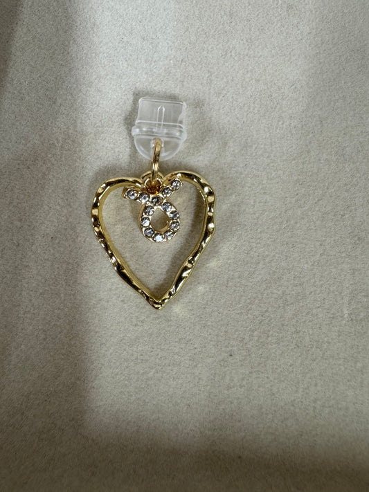 Dust charm Taurus
